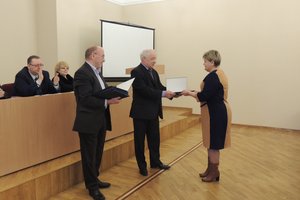 Президент Партнерства вручил свидетельства СРО сотрудникам ГУП «Леноблинвентаризация»